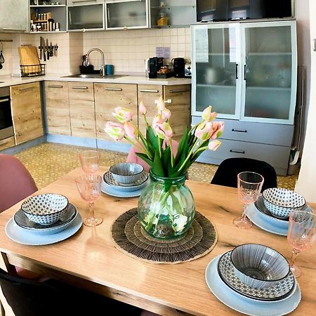 Two Bedroom Apartment -Welcome To Burgas- Top Location, Central Station, Main Walking Street, Sea Garden, Near The Beach Luaran gambar