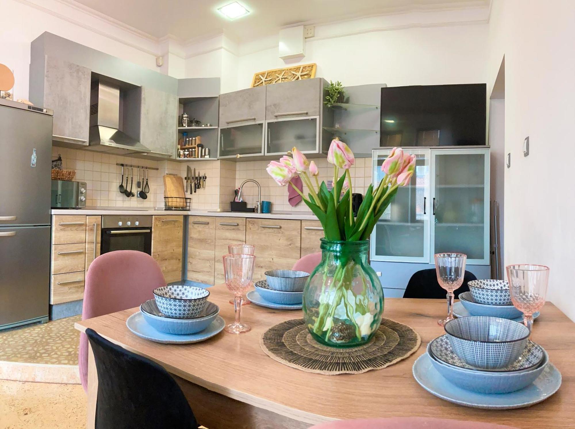 Two Bedroom Apartment -Welcome To Burgas- Top Location, Central Station, Main Walking Street, Sea Garden, Near The Beach Luaran gambar